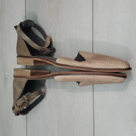 Free People Womens Ankle Leather Pointed Toe Loafer Flats shoes sz 37/6.5-7 - Picture 9 of 13